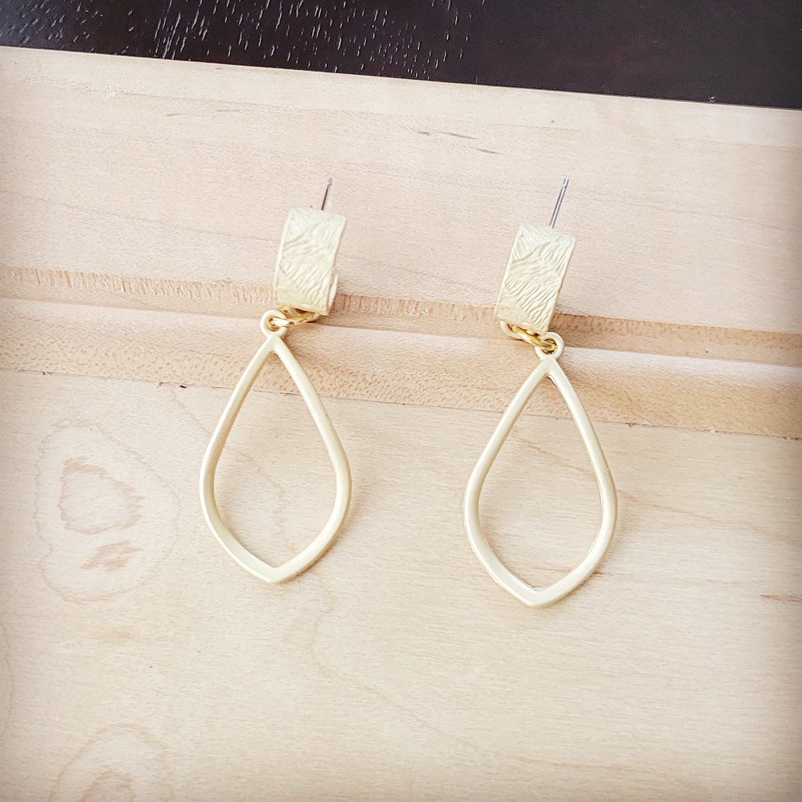 Matte Gold Cuff Earring w/ Teardrop Dangle