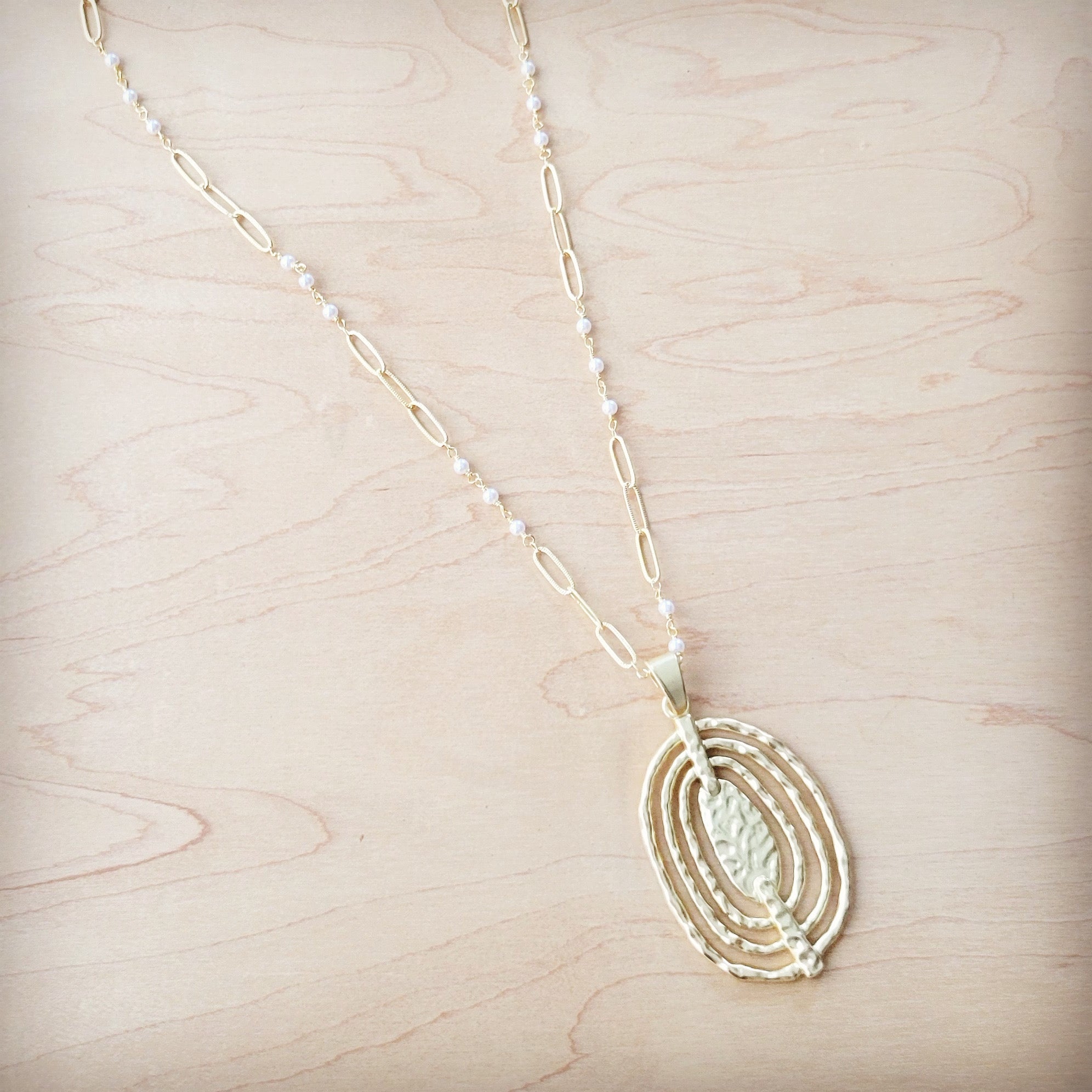 Gold Multi-Oval Pendant on Pearl and Gold Chain Necklace