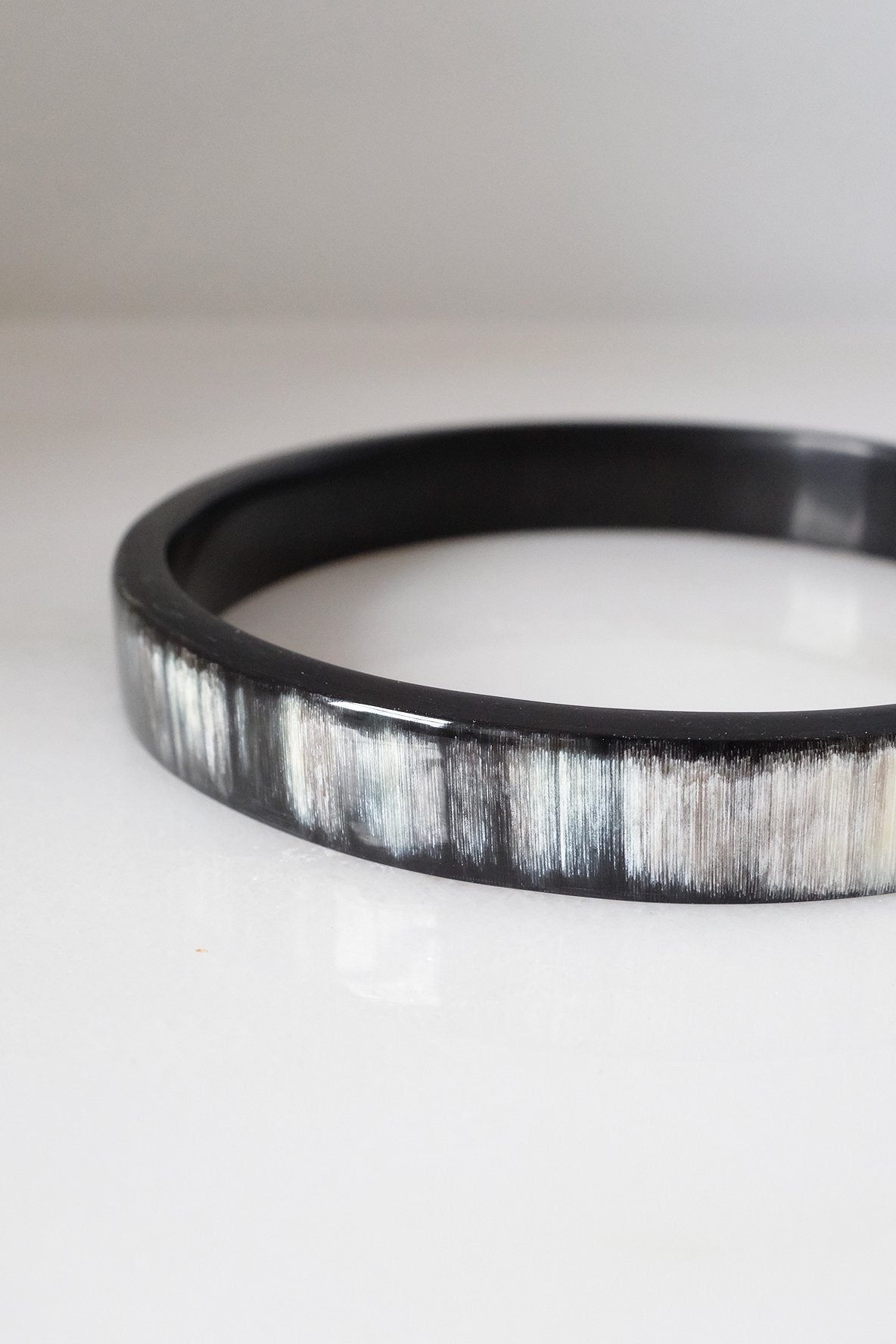 Buffalo Horn Minimalist Bangle Bracelet (1pc)