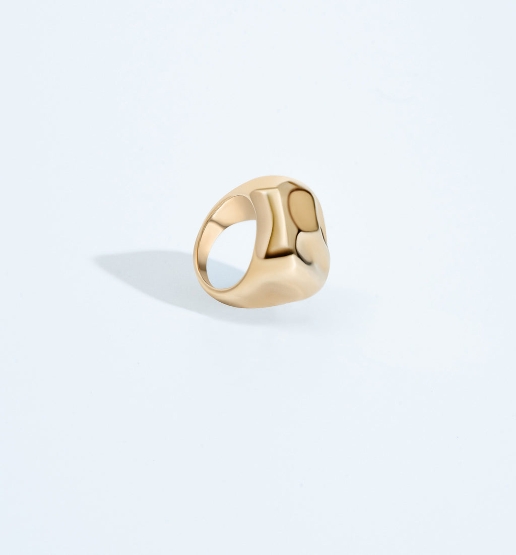 Sara Hammered Gold Ring